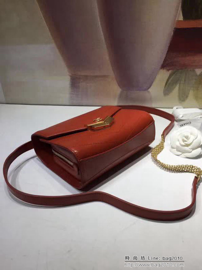 香奈兒CHANEL57491CHANEL 2018新品漢堡系列專櫃最新版肩背斜跨晚宴包 DSC1091